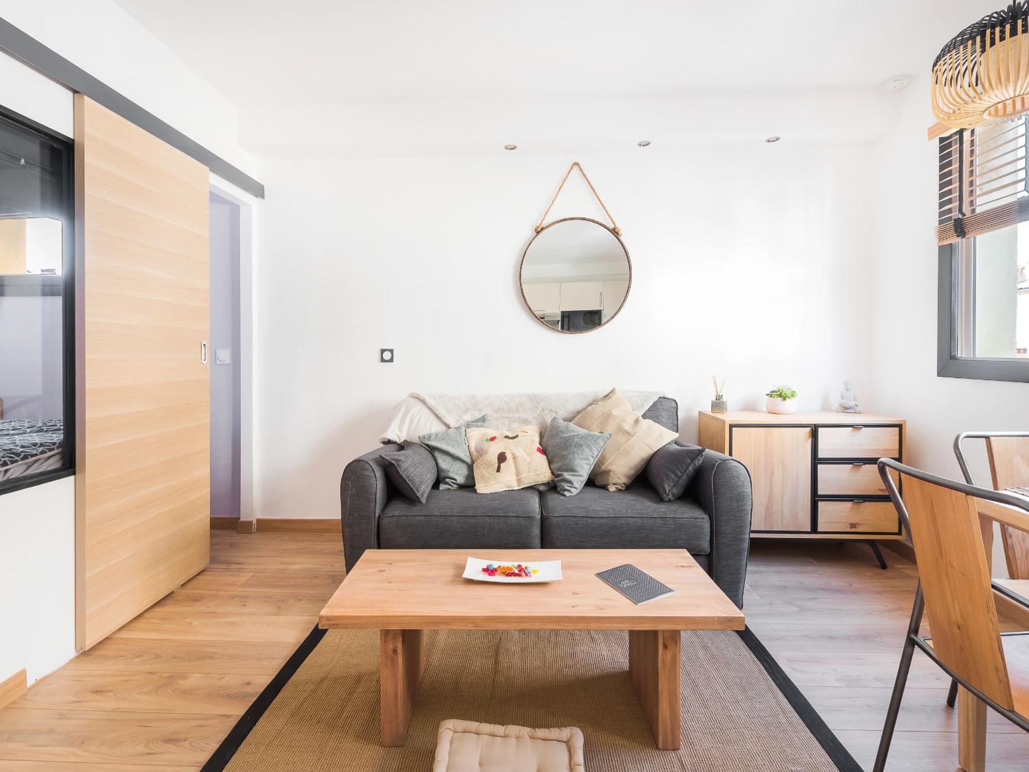 Appart - Suites Gaya Centre Ville Montpellier Bagian luar foto